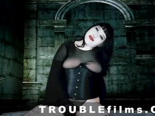 Gothic muda wanita lita lecherous joi melancap sebagai vampire instructions for mere mortals