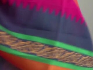 Дезі індійська червоний saree тітонька роздягнений частина - 1: hd для дорослих кіно 93 | xhamster