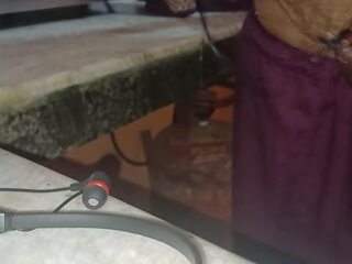 Frist Time dirty video with Bhabi Ik Kitchen Sex: Indian Old man dirty clip