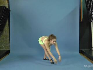 Mila Gimnasterka spreading her erotic legs on the floor