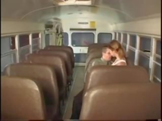 Birichina giovanissima jessie scopa su il scuola autobus