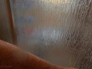 Úžasný pohlaví film po získávání mokrý v the sprchový: libidinous porno výkon. mya pruh