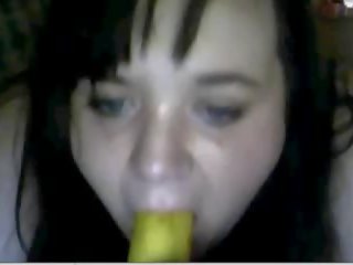 Babeh from us deepthroats a pisang on chatting roulette stupendous